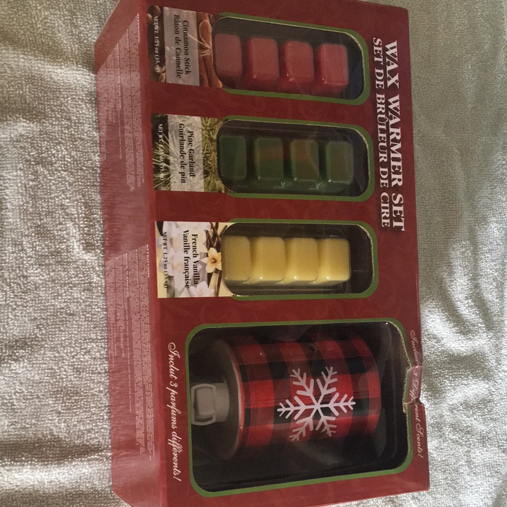 Wax Warmer Set with Plaid Design